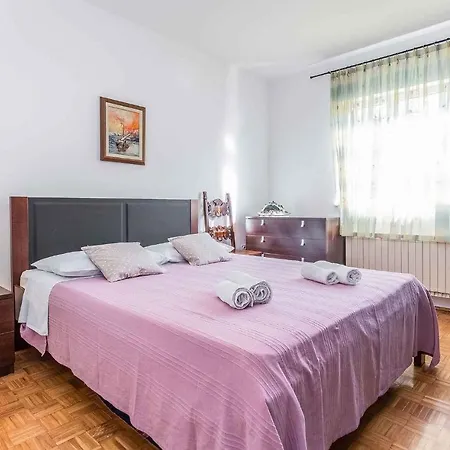 In Porec/istrien 10550 公寓 *